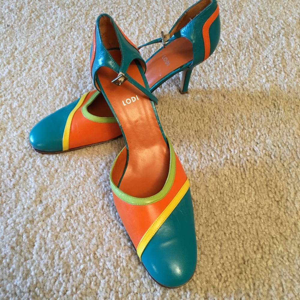 Women's Multicolor Heels with leather soles.
